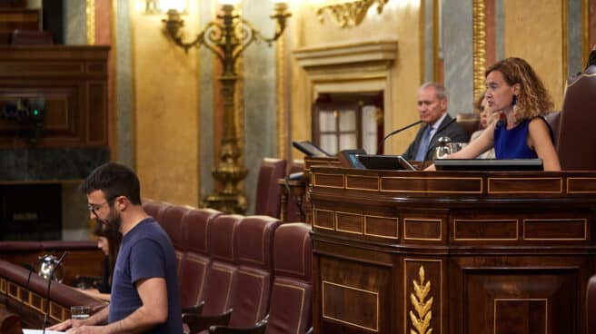 Botran (CUP) interviene en el Congreso en presencia de Batet.