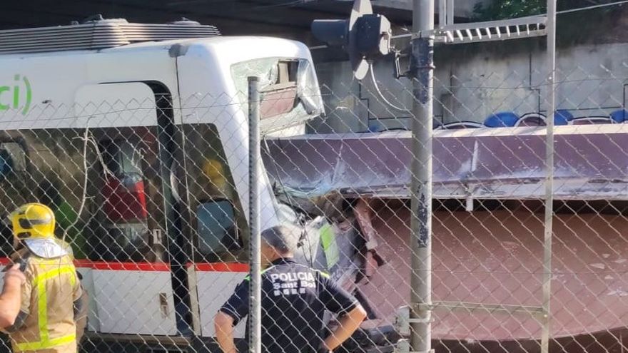 Accidente de trenes en Sant Boi de Llobregat (Barcelona, Cataluña).