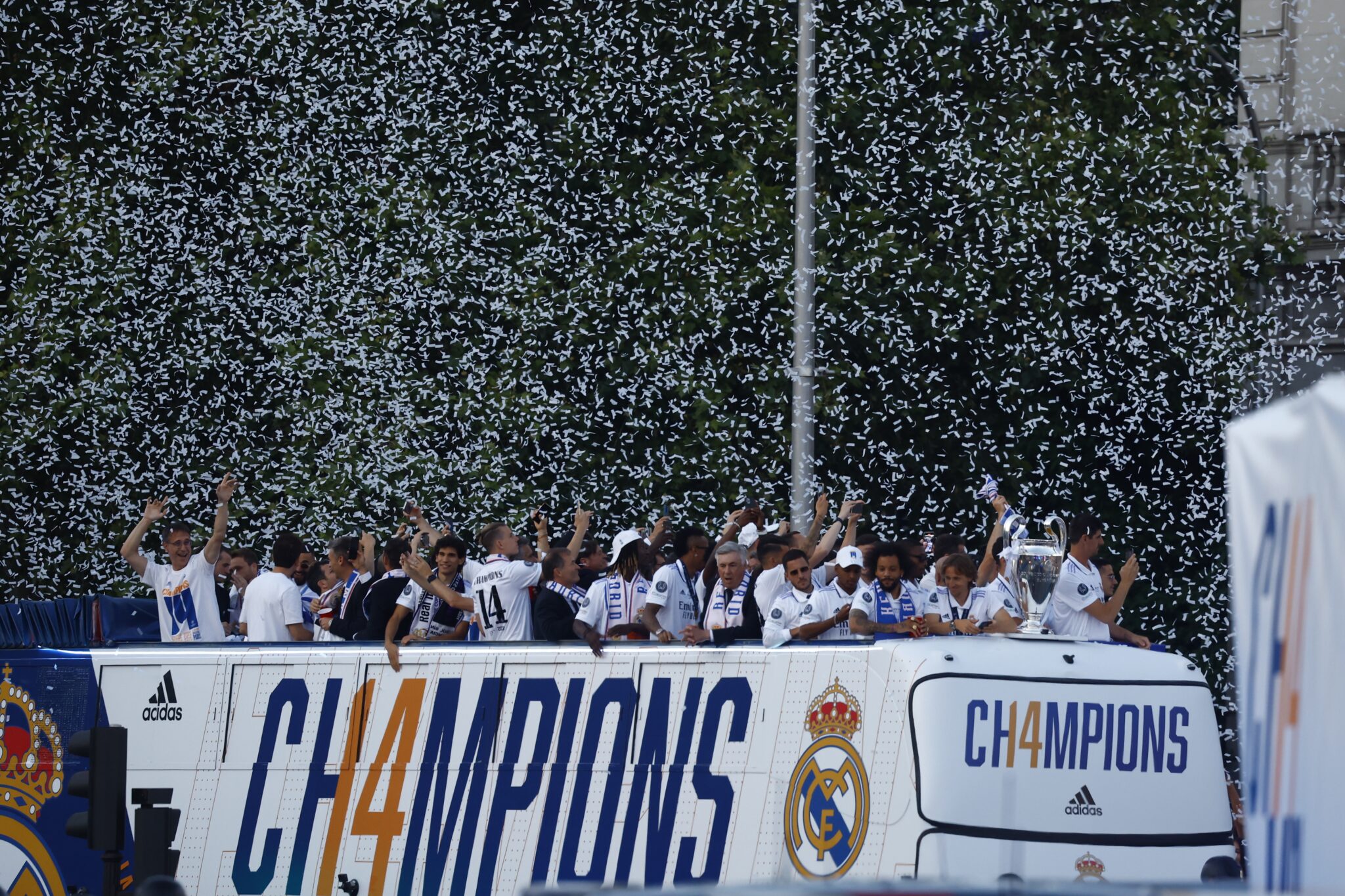 "¿Qué es para ti París?" La respuesta viral de un niño en la celebración de la Champions del Madrid