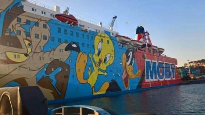 El crucero Piolín en Barcelona. Barco con un piolín, personaje de los Looney Tunes, en Barcelona