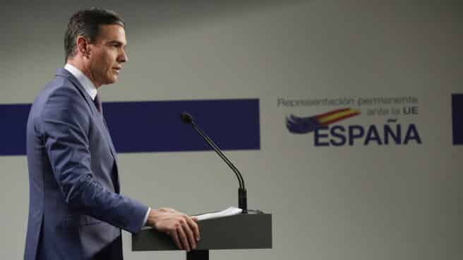 Reunión especial del Consejo Europeo sobre Ucrania El presidente del Gobierno español, Pedro Sánchez, habla en una rueda de prensa en el segundo día de una Cumbre europea especial sobre Ucrania