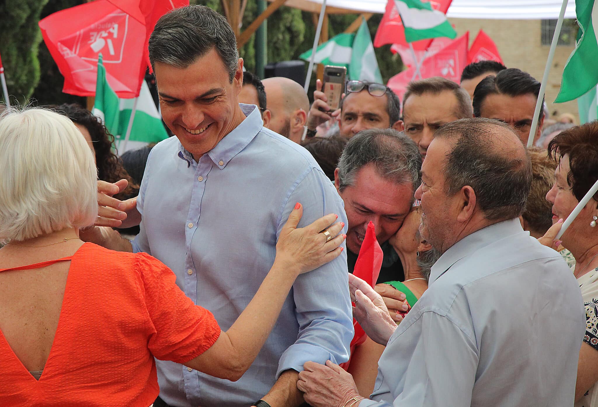 Elecciones 19-J: Pedro Sánchez, en un acto electoral del PSOE en Granada.