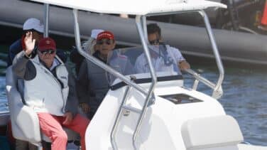 El retorno del emérito aviva la discordia política, también en Sanxenxo: "Le dieron la espalda en otros lados"