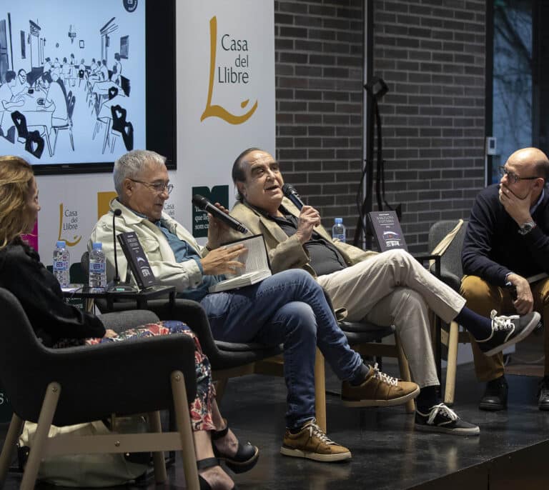 Ramón de España presenta 'Barcelona fantasma', un paseo por lo más icónicos de la ciudad en los años 70 y 80