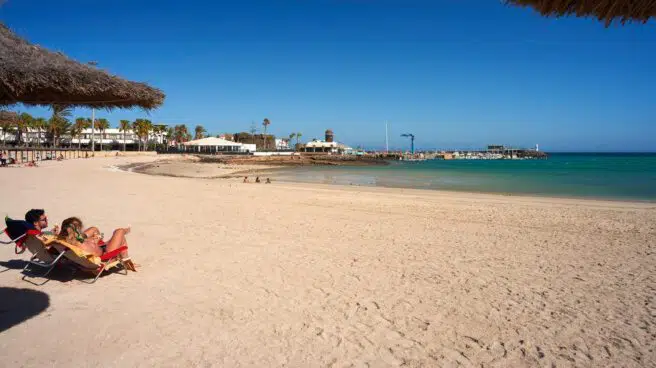Estas son las 18 playas de España que inauguran su bandera azul