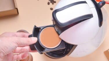 La cafetera Dolce Gusto y 3 packs de cafés con un 30% de descuento en Amazon