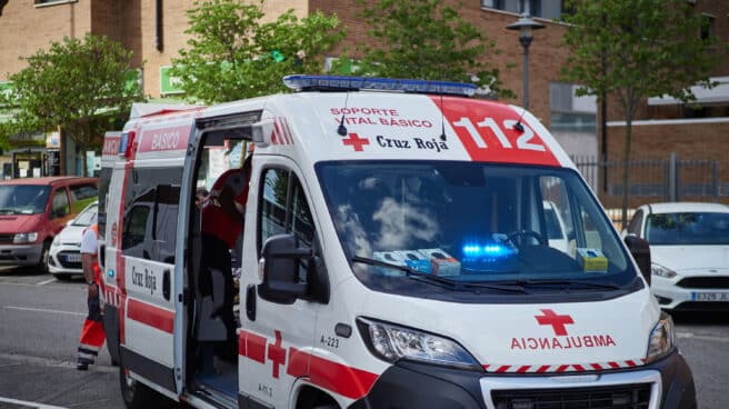 Ambulancia de la Cruz Roja durante un servicio de urgencia realizado en Navarra