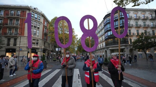 Marcha de pensionistas en Bilbao contra la ley Escrivá y los “recortes”