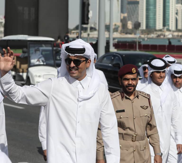 El emir de Qatar denuncia la complicidad internacional en Gaza: "Es insostenible que a Israel se le dé licencia para matar"