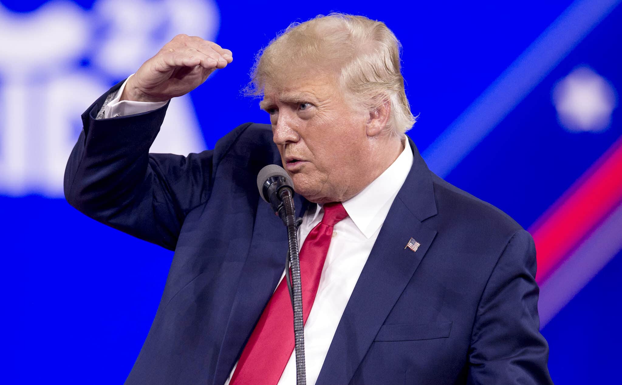 El expresidente estadounidense Donald Trump habla durante la Conferencia de Acción Política Conservadora (CPAC) de 2022.