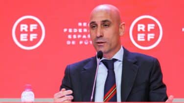 Paseo militar de Rubiales: ni una pregunta de los asambleístas sobre las sospechas de su gestión