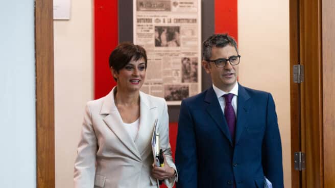 El Consejo de Ministros aprueba un Real Decreto para reformar la estructura y funcionamiento de la Casa Real La ministra Portavoz, Isabel Rodríguez y el ministro de Presidencia, Félix Bolaños, a su llegada a una rueda de prensa posterior al Consejo de Ministros