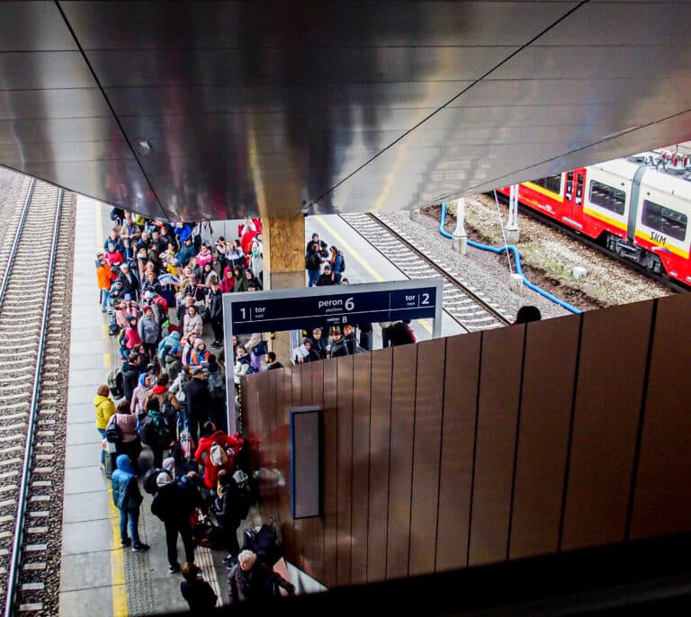 Muere un joven de 27 años arrollado por un tren en Ronda (Málaga) cuando cogía a su perro