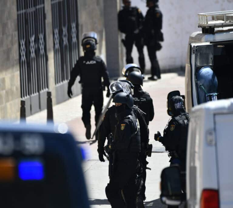 Descartan la violación grupal denunciada por una joven de Granada