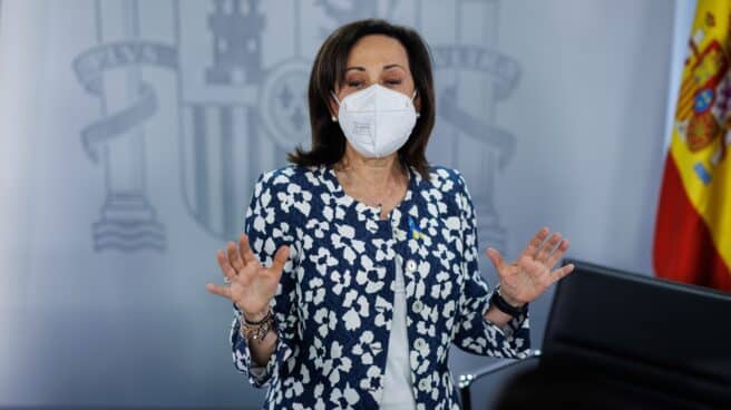 margarita-robles-viraje-posición La ministra de Defensa, Margarita Robles, tras la rueda de prensa posterior a la reunión del Consejo de Ministros de este martes.