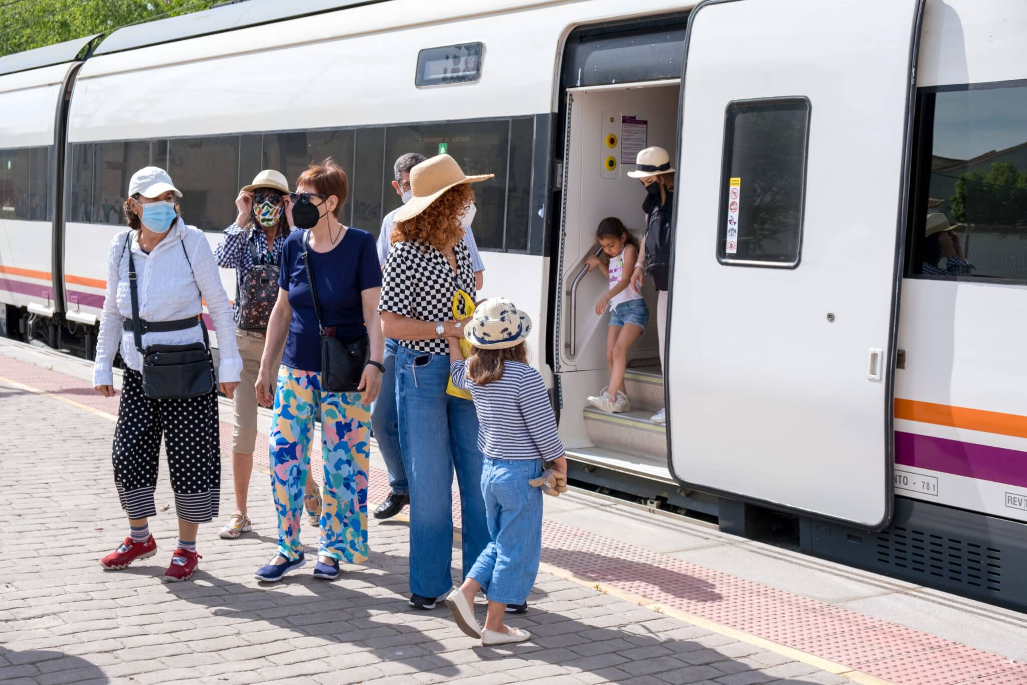 Una avería en el sistema interrumpe la línea de AVE entre Madrid-Barcelona