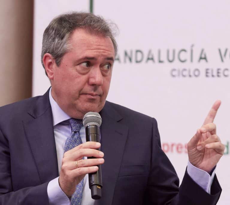 Espadas recurre a los microcréditos para financiar su campaña: paga un interés del 2,5%