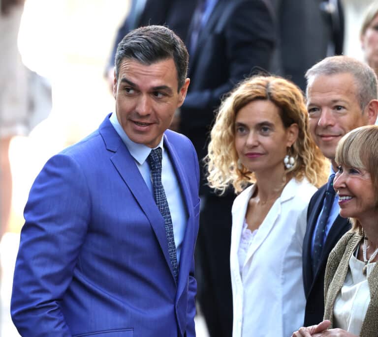 Sánchez buscará en Davos inversiones para impulsar los microchips en España