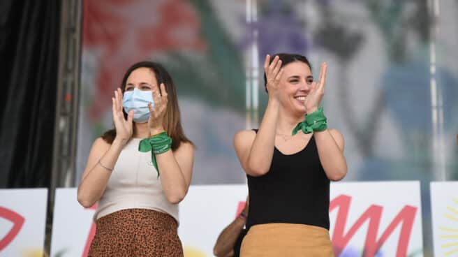Belarra y Montero, en la Fiesta de la Primavera de Podemos en Valencia. Belarra y Montero, en la Fiesta de la Primavera de Podemos en Valencia.