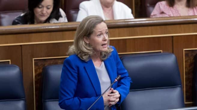 Nadia Calviño, en la sesión de control en el Congreso.