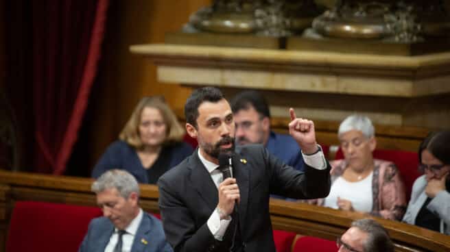 El Parlament de Catalunya debate la ley sobre el catalán en la escuela