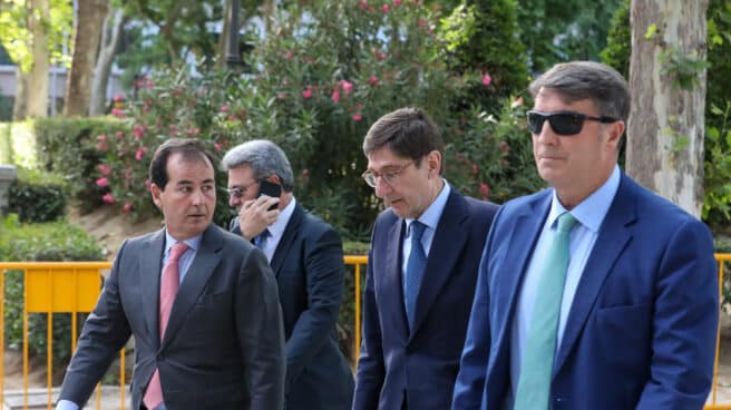 José Ignacio Goirigolzarri -centro- acude a declarar por el ‘caso Villarejo’. José Ignacio Goirigolzarri -centro- acude a declarar por el ‘caso Villarejo’.