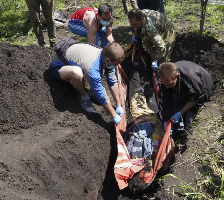 Putin movilizará a mayores de 40 mientras en el Donbás se libra "la madre de todas las batallas"