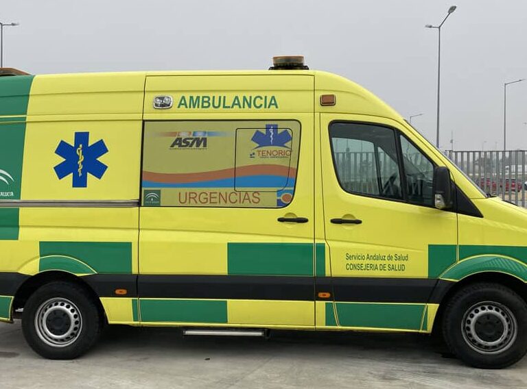 Muere una niña de tres años tras caerle encima un mueble de un supermercado en Málaga