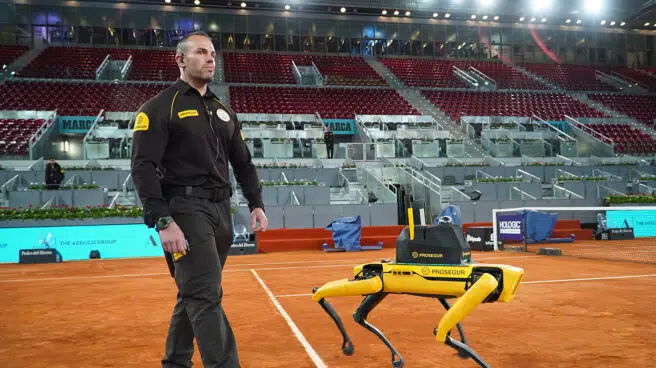 Yellow, el perro robot inteligente de Prosegur que custodia Mutua Madrid Open y sorprende a los espectadores en Caja Mágica