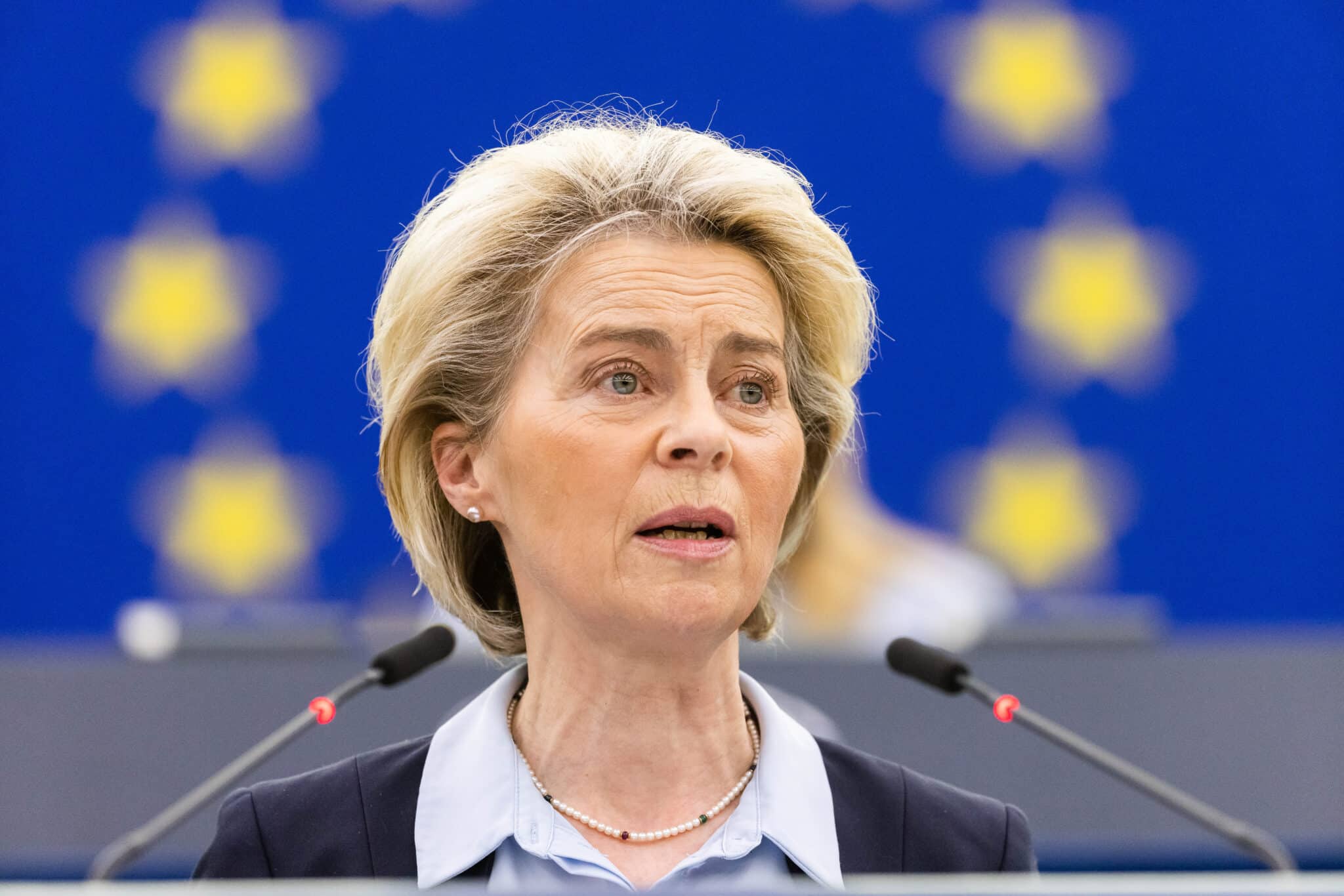 La presidenta de la Comisión Europea, Ursula von der Leyen, en un pleno del Parlamento Europeo.