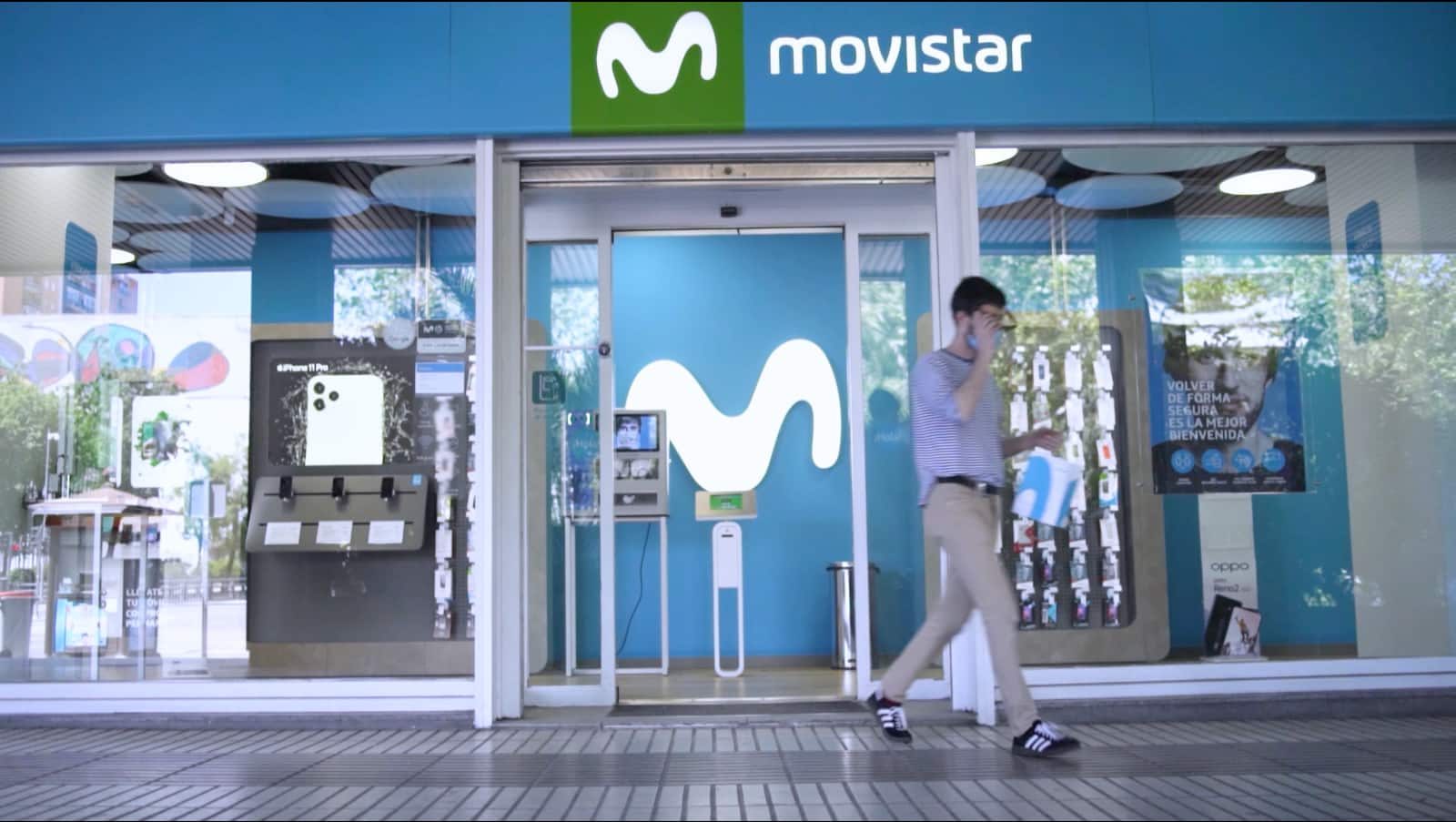 Una tienda de Movistar en un centro comercial