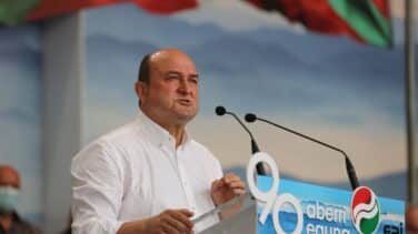 Ortuzar: "Los políticos cada vez nos parecemos más al guiñol... es lógica la abstención"