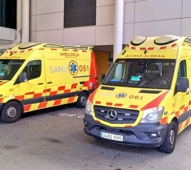 Un joven de 19 años herido grave después de tirarse a una piscina en Magaluf