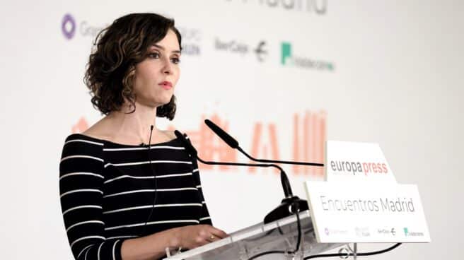 La presidenta de la Comunidad de Madrid, Isabel Díaz Ayuso, interviene en un acto informativo de Europa Press.