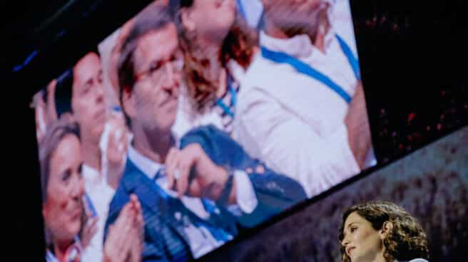 La presidenta del PP de Madrid pronuncia su primer discurso como líder de la organización frente a la cúpula nacional del partido en el VXII Congreso Autonómico. La presidenta del PP de Madrid pronuncia su primer discurso como líder de la organización frente a la cúpula nacional del partido en el VXII Congreso Autonómico.