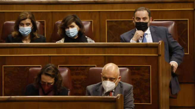 Carmen Calvo, en su escaño en el Congreso de los Diputados.