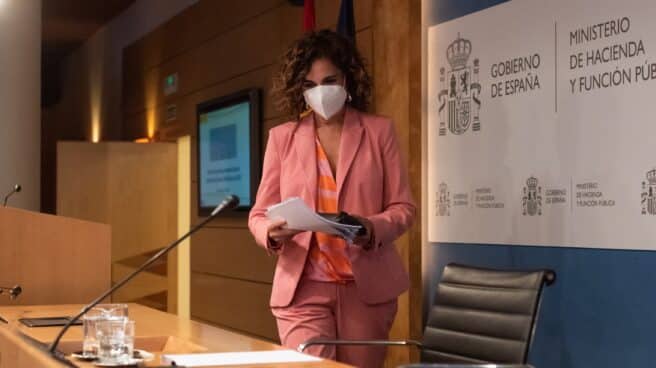 Hacienda-pleitea-no-entregar-documentación-rescate-Air-Europa La ministra de Hacienda y Función Pública, María Jesús Montero, en una comparecencia informativa.