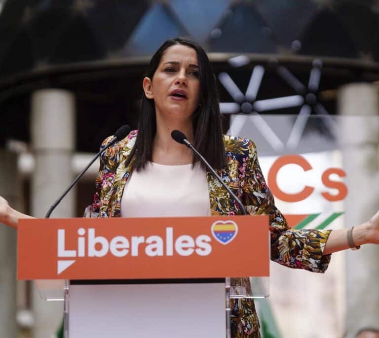 Ciudadanos defiende que perder 20 escaños en Andalucía no sería un "desastre"