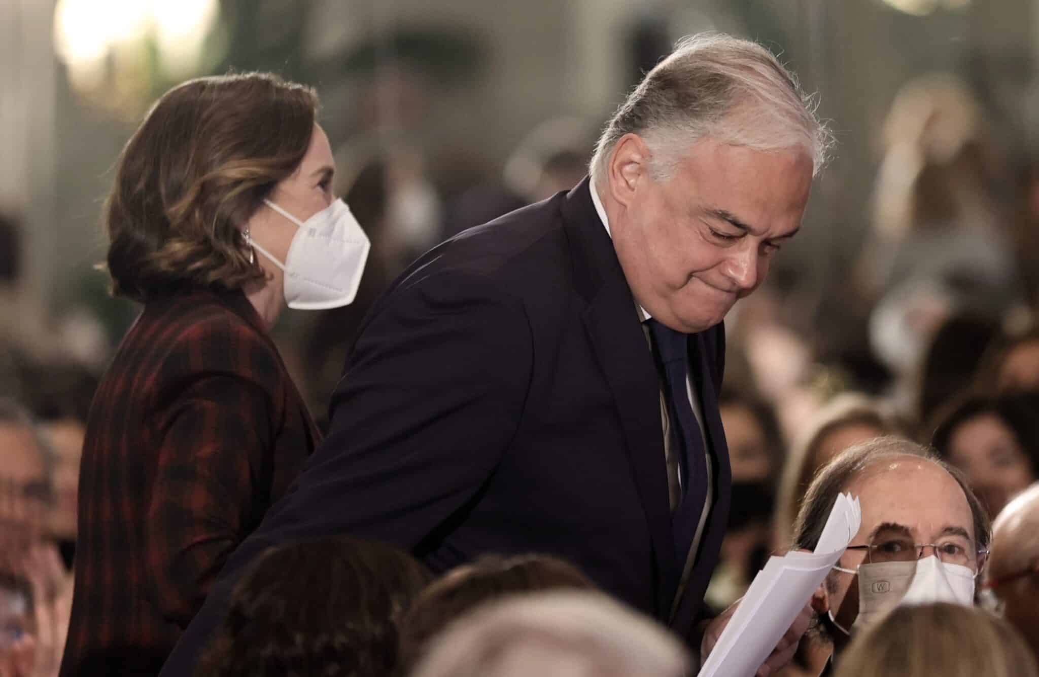 La portavoz del Grupo Parlamentario Popular en el Congreso de los Diputados, Cuca Gamarra, y el vicesecretario de Política Institucional Esteban González Pons.