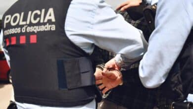 Un mosso dispara al presunto atracador de un banco de Lleida para detenerle