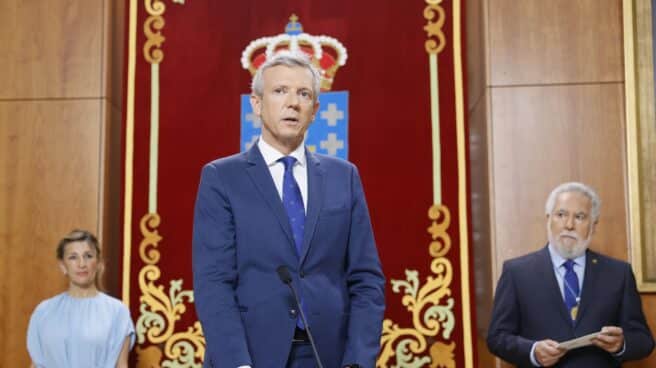 Díaz, a Feijóo: "El gran reto es tener un proyecto autónomo de la extrema derecha" Yolanda Díaz, en la toma de posesión de Alfonso Rueda como presidente de la Xunta