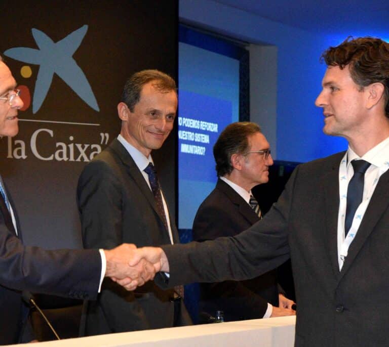 De ministro a consultor: Duque trabajará para la Fundación La Caixa y un fondo de inversión húngaro