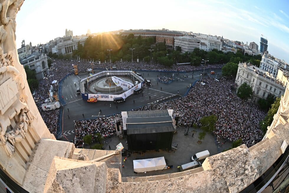 Vista general de la Plaza de La Cibeles, este domingo desde el Ayuntamiento de Madrid,