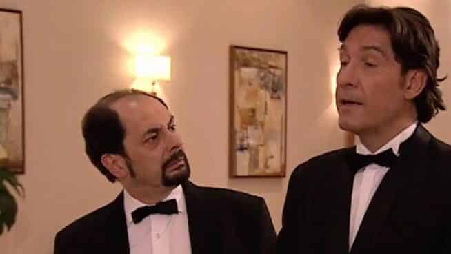 el-actor-luis-lorenzo-dcha-en-una-escena-de-la-serie-la-que-se-avecina