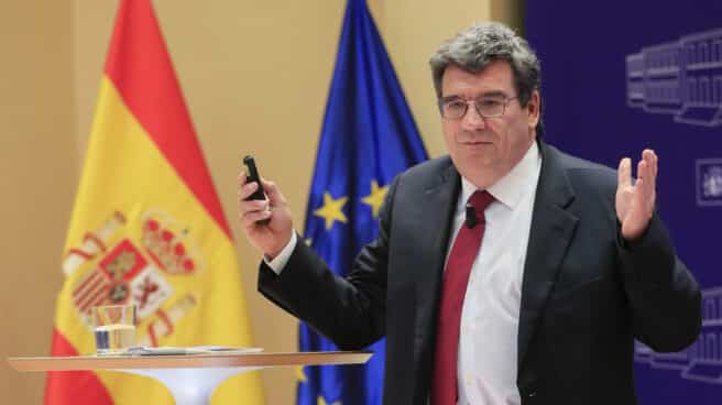 El ministro de Inclusión, Seguridad Social y Migraciones, José Luis Escrivá, presenta el avance de afiliación del mes de mayo, este jueves en Madrid.