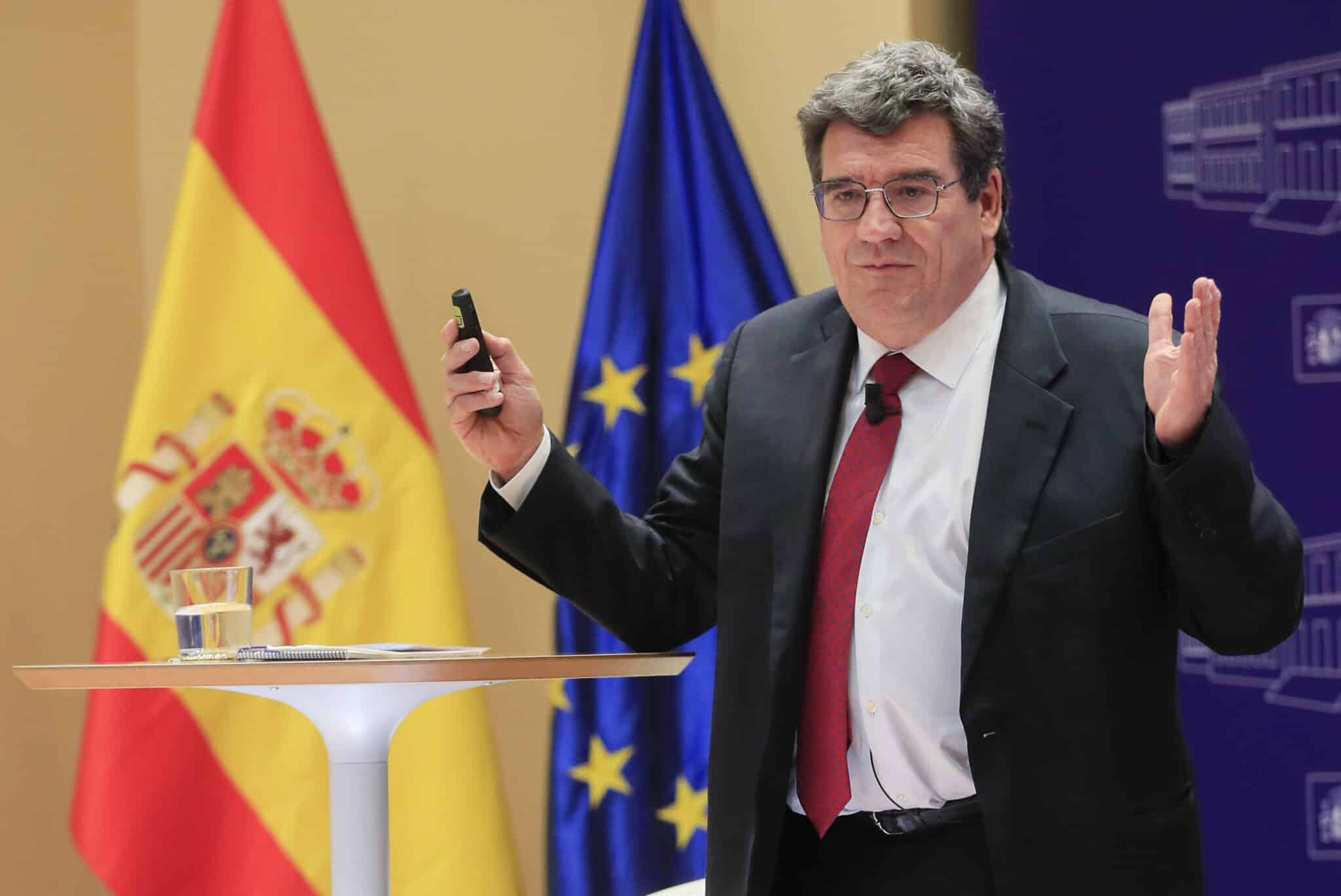 El ministro de Inclusión, Seguridad Social y Migraciones, José Luis Escrivá, presenta el avance de afiliación del mes de mayo, este jueves en Madrid.