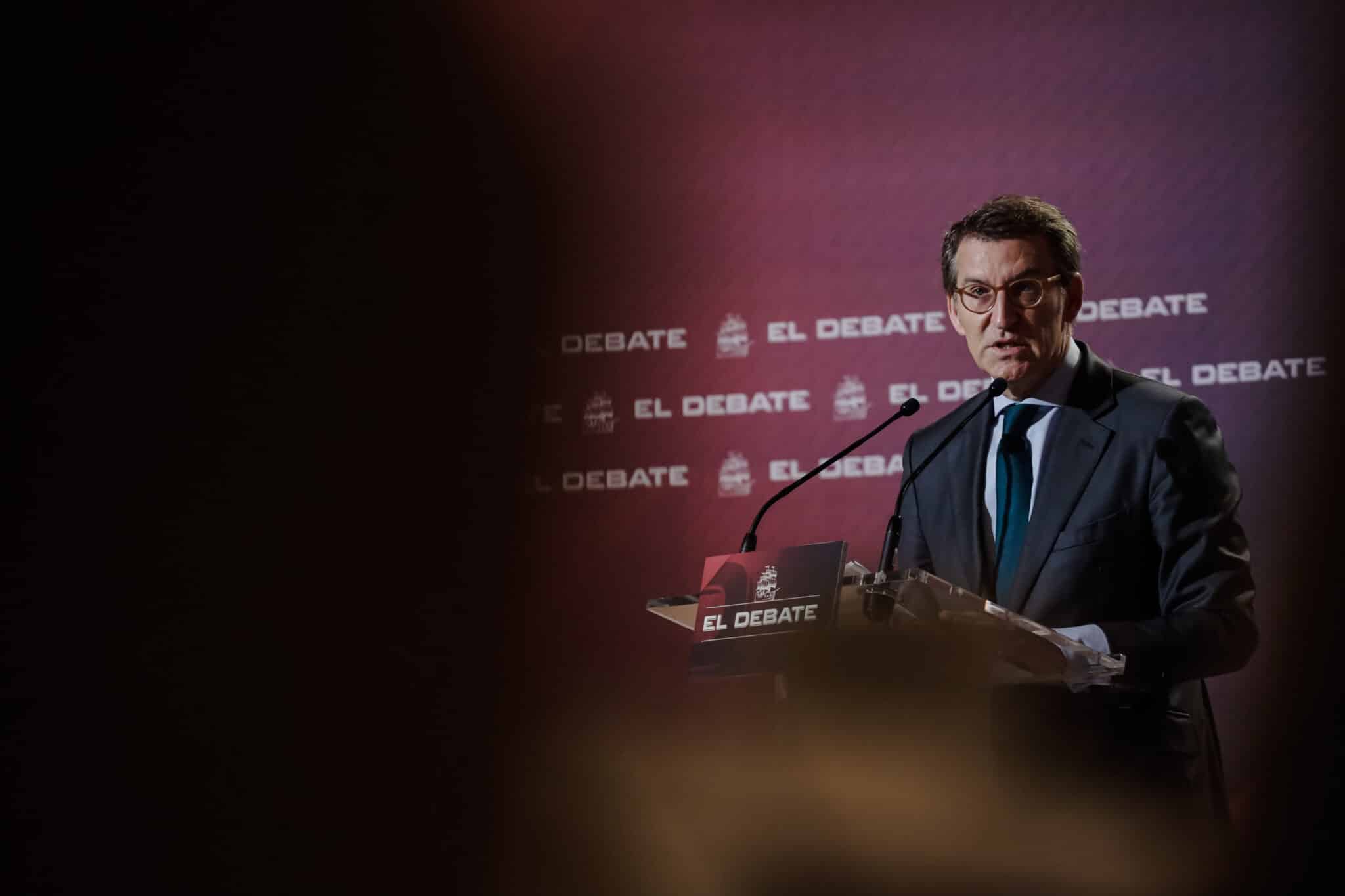 El presidente del PP, Alberto Núñez Feijóo, en un desayuno informativo organizado por 'El Debate'.