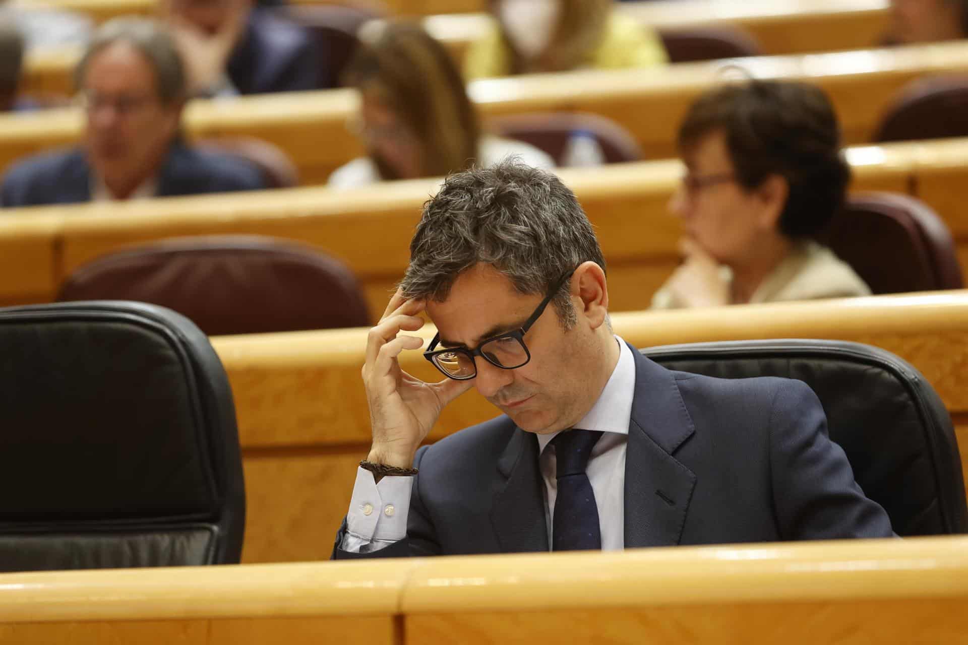 El ministro de la Presidencia, Félix Bolaños, en el Senado.