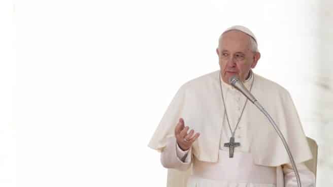 El Papa Francisco dirige la audiencia general en la Plaza de San Pedro