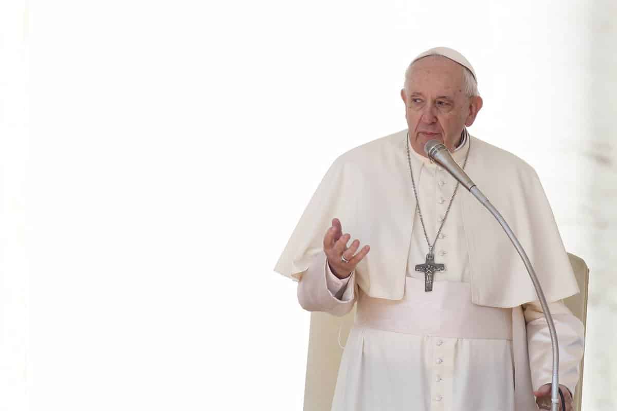 El Papa Francisco dirige la audiencia general en la Plaza de San Pedro